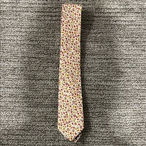 Elegant Floral Men's Tie in Red and White